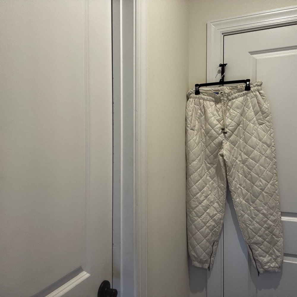 Women's Quilted Cream Joggers